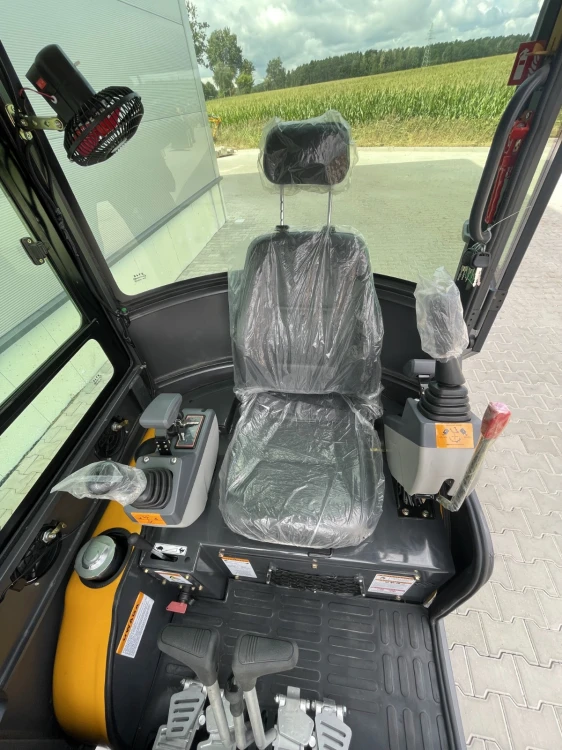 GT1700C (15).jpeg