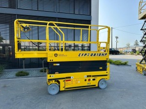 Elektryczny podnośnik nożycowy 8m.jpg